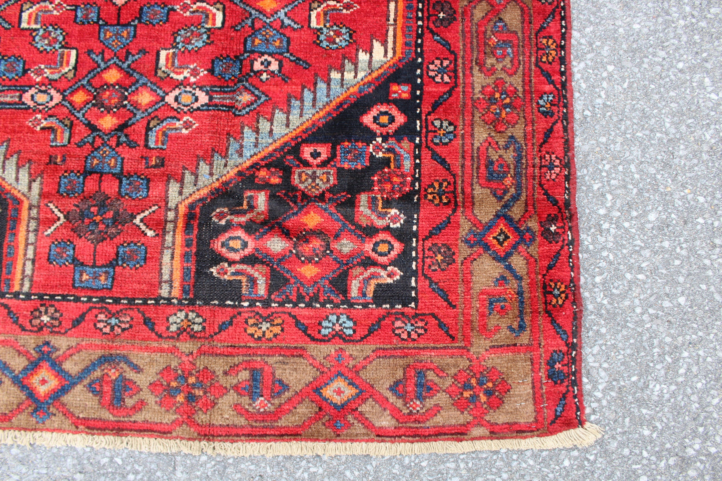 Bright Red Handmade 4x6 Wool Rug with Navy Blue Corners